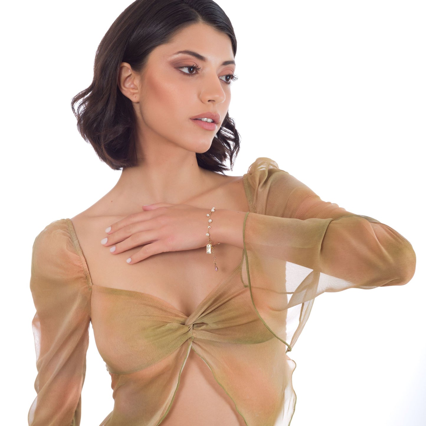 GRYNINGSTÅR – Lyxigt pärlarmband med små gnistrande sötvattenpärlor