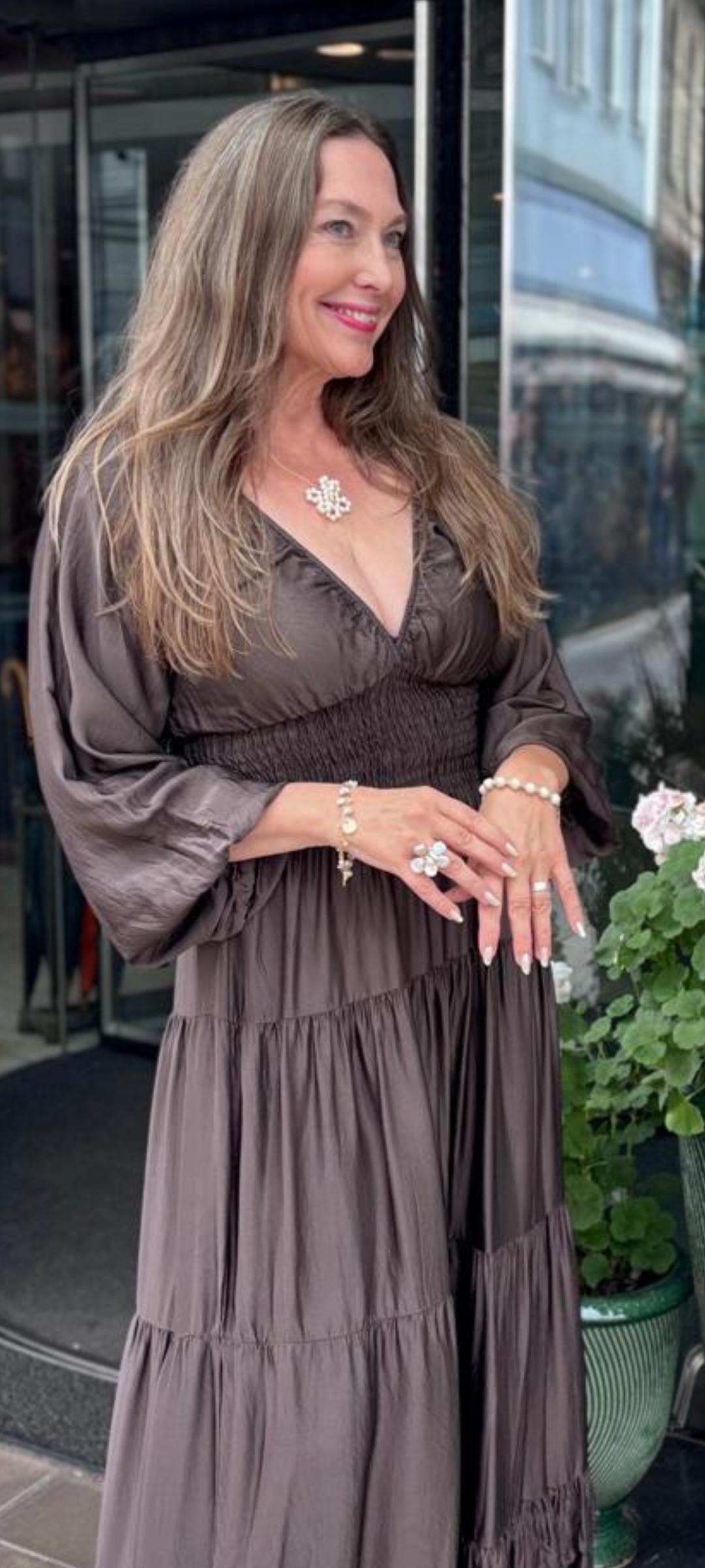 BLOMDRÖM – A Floral Dream in Pearls